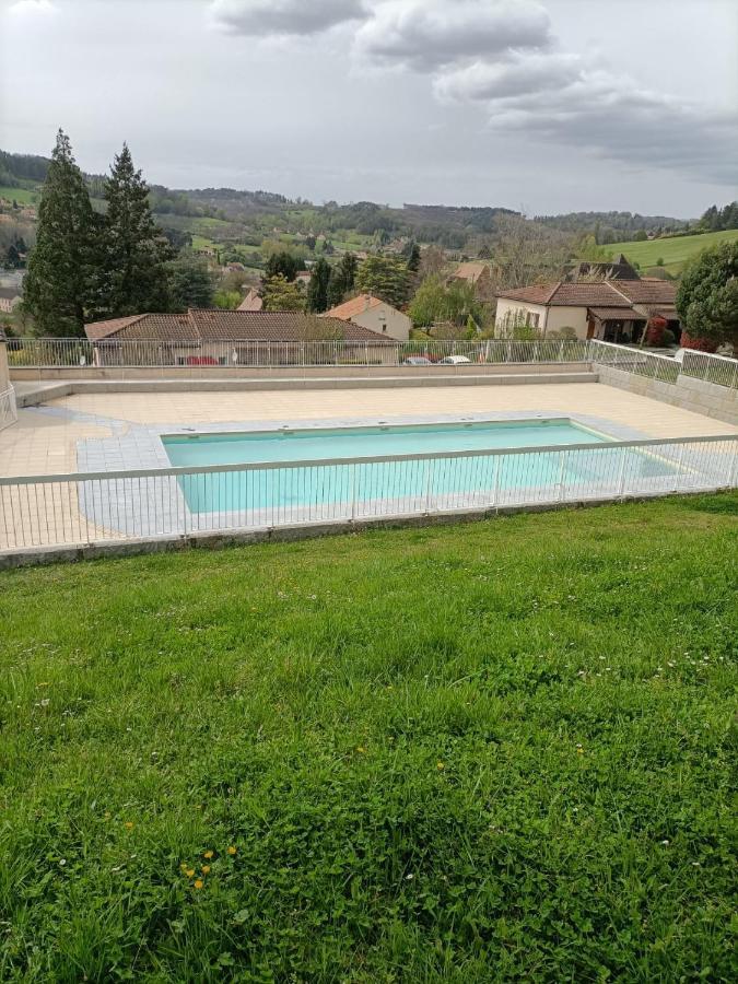 Ferienwohnung Belles Prestations Sarlat Exterior foto